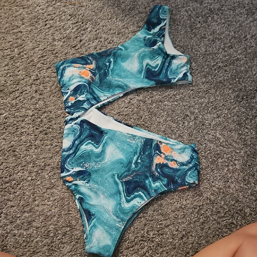 SHEIN Teal and White Swirl Print Swimsuit